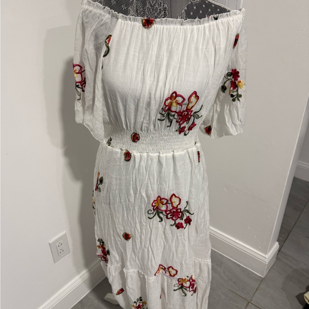 Hannah Rose White Maxi Dress with Floral Embroidery